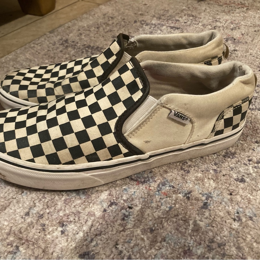CHECKERED VANS